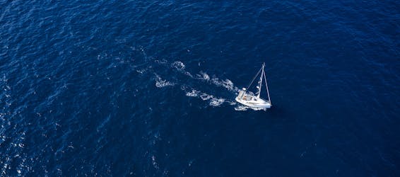 2-hour sailing trip in Barcelona